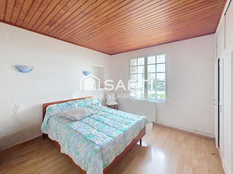 Maison - 225 m² - 10 pièces