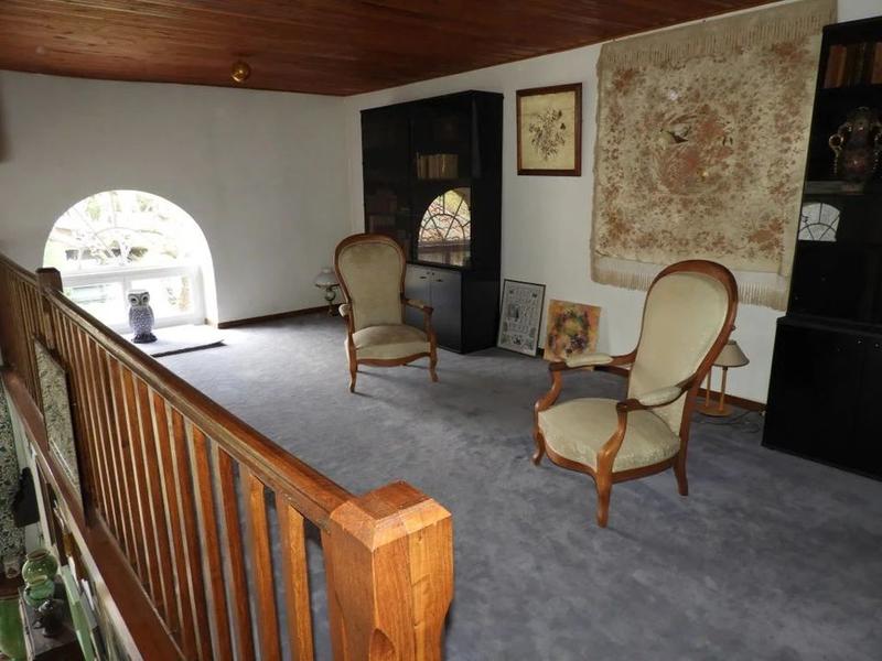 Propriété - 238 m² - 7 pièces