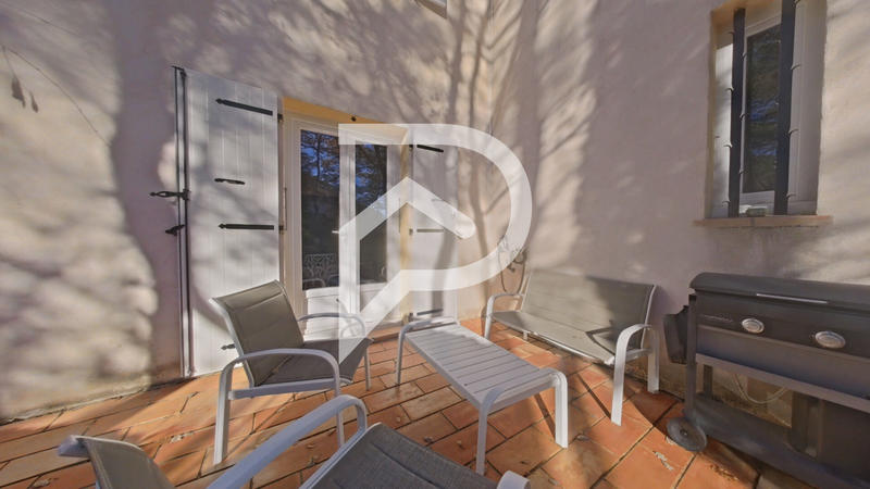 Villa - 167 m² - 6 pièces