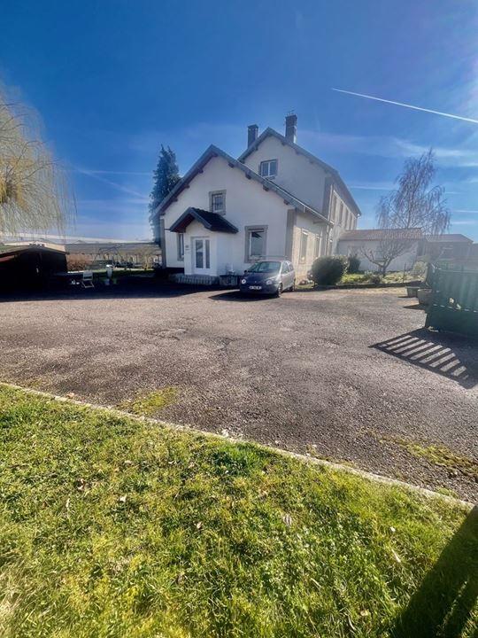 Maison traditionnelle - 140 m² - 5 pièces