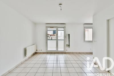Studio - 37 m² - 1 pièce