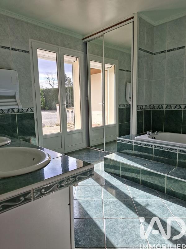 Maison - 180 m² - 5 pièces