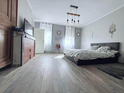 Maison - 196 m² - 4 pièces