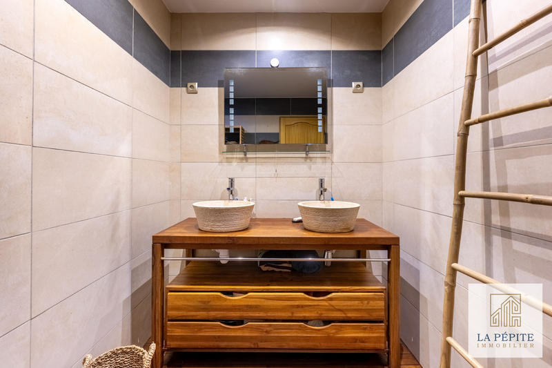 Maison - 152 m² - 6 pièces