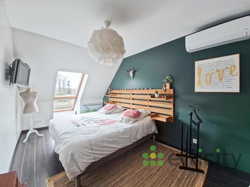 Pavillon - 190 m² - 7 pièces