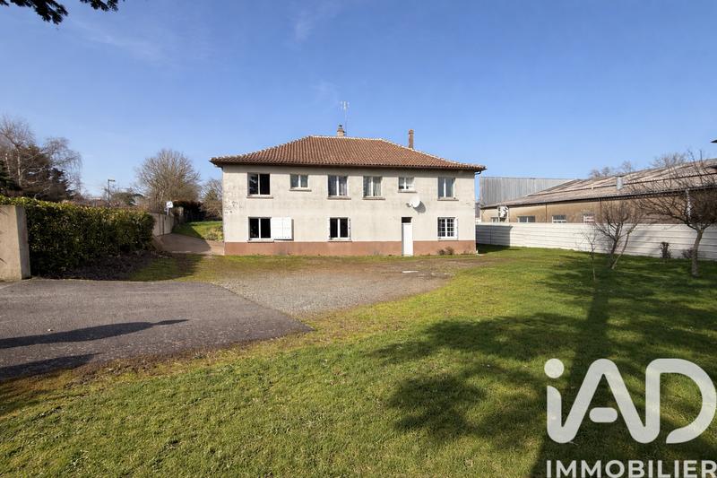 Maison - 246 m² - 8 pièces