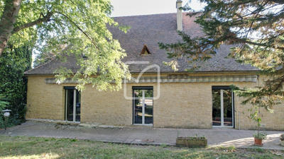 Maison - 160 m² - 8 pièces