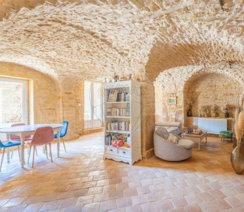 Maison - 403 m² - 10 pièces