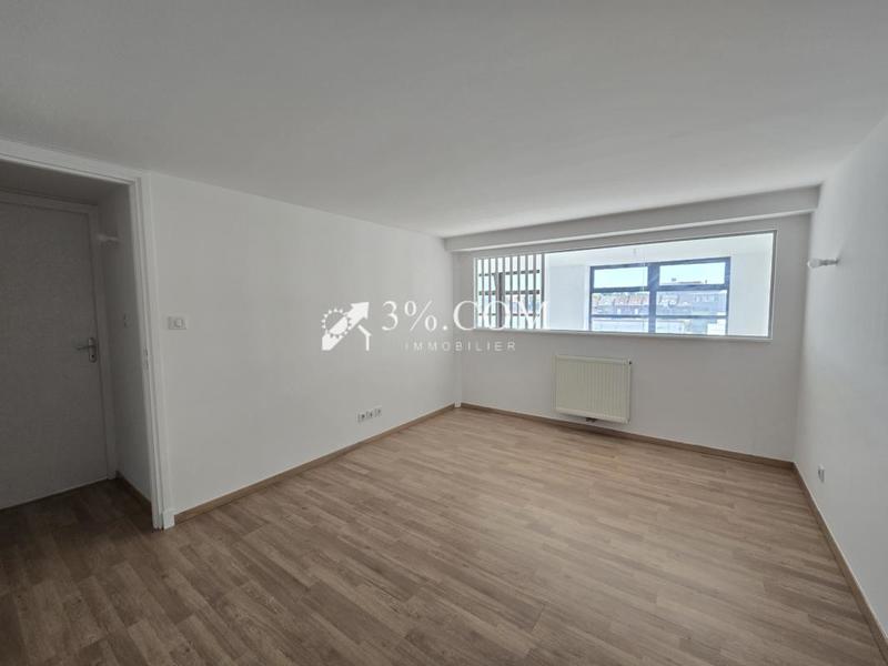 Loft - 133 m² - 4 pièces