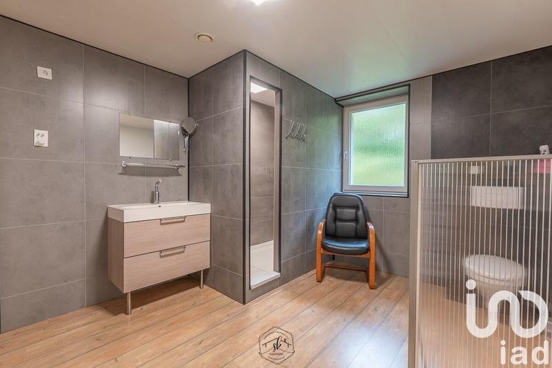 Maison - 205 m² - 7 pièces