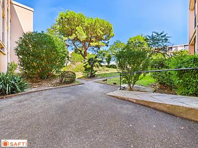 Appartement - 82 m² - 4 pièces