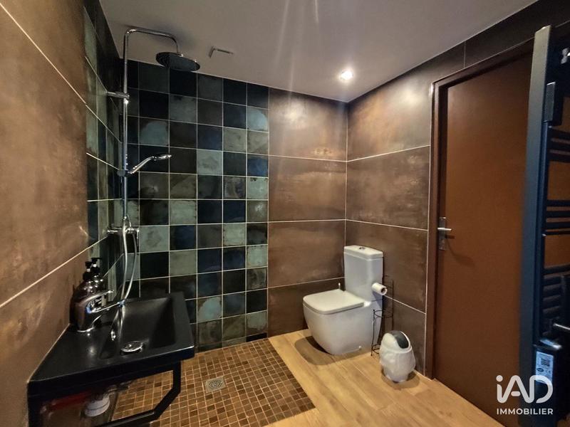 Local commercial - 566 m²