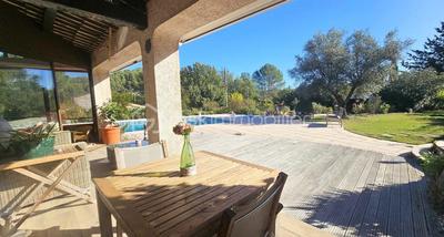 Maison traditionnelle - 130 m² - 5 pièces