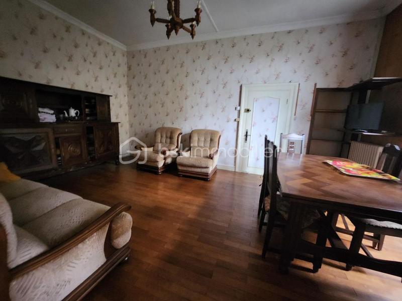 Propriété - 192 m² - 7 pièces