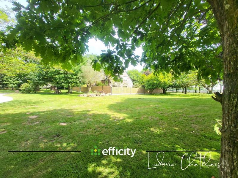 Maison - 395 m² - 7 pièces