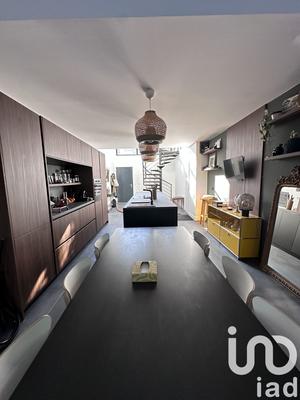 Maison de maîtres - 140 m² - 5 pièces