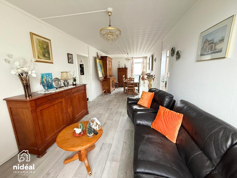 Appartement - 80 m² - 5 pièces