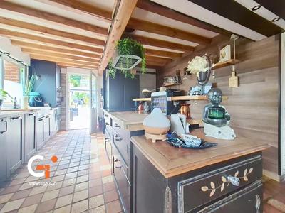 Maison - 140 m² - 7 pièces