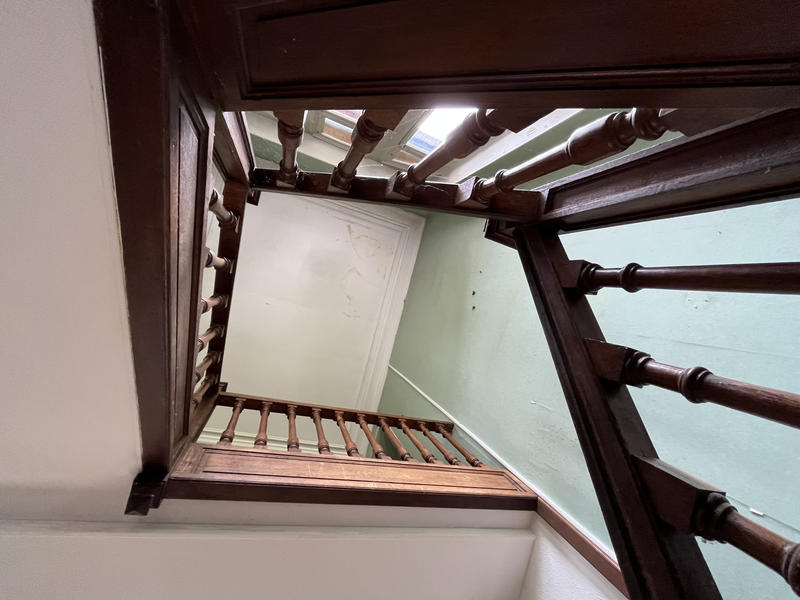 Maison - 256 m² - 9 pièces