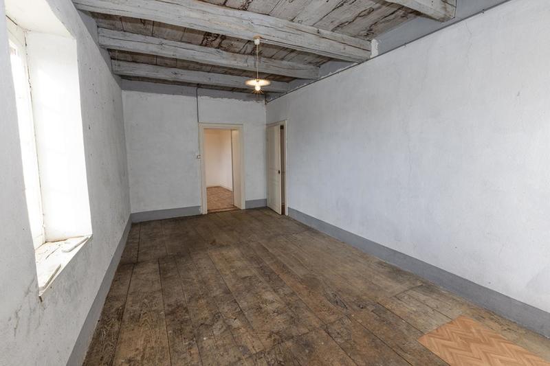 Maison - 147 m² - 6 pièces