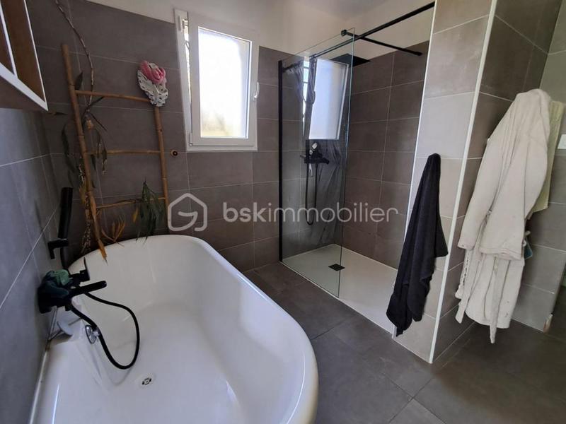 Maison - 130 m² - 4 pièces