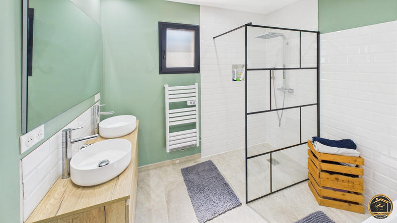 Maison contemporaine - 155 m² - 6 pièces