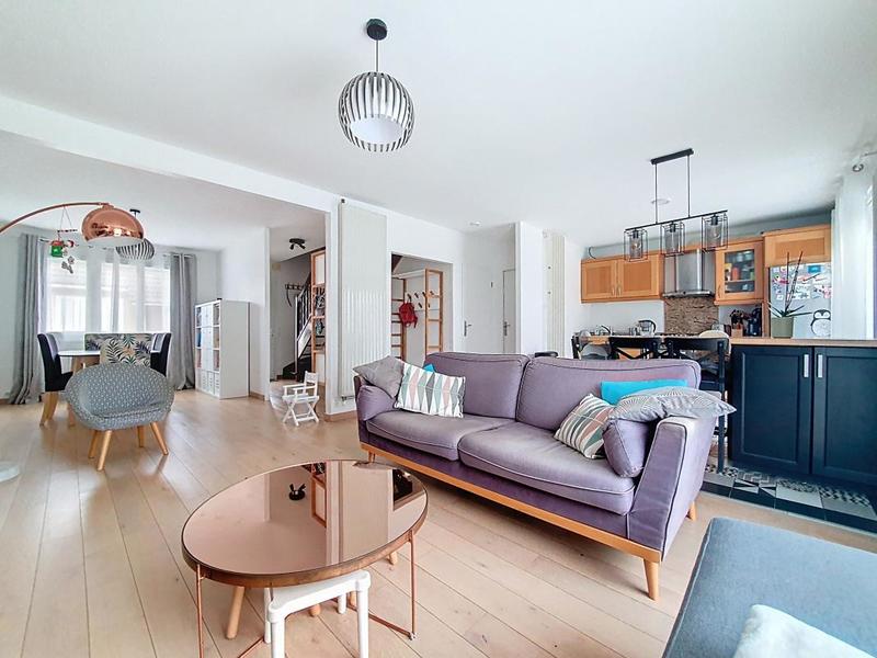 Maison - 100 m² - 5 pièces