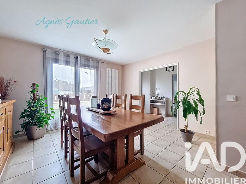 Maison - 121 m² - 5 pièces