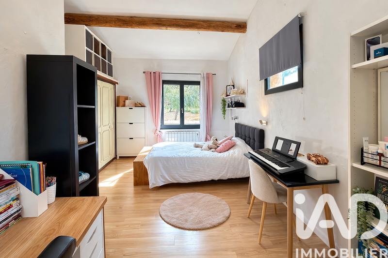 Maison - 272 m² - 10 pièces