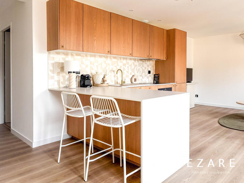 Appartement - 60 m² - 5 pièces