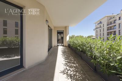 Appartement - 86 m² - 3 pièces