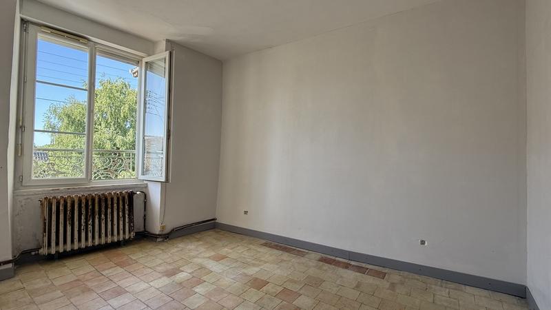 Maison - 137 m² - 7 pièces