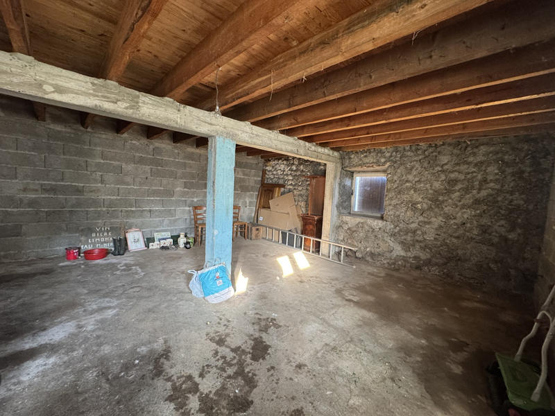 Maison - 111 m² - 7 pièces