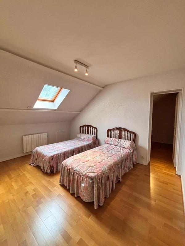 Maison - 152 m² - 5 pièces