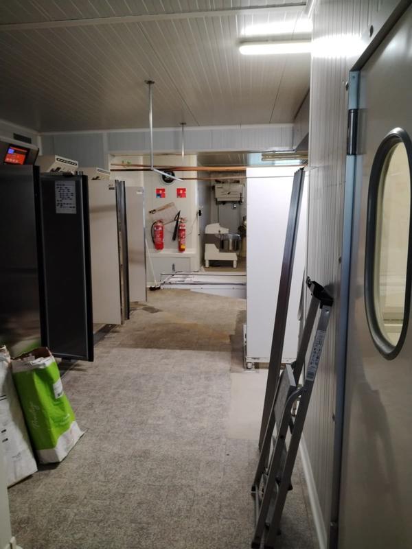 Local commercial - 420 m²