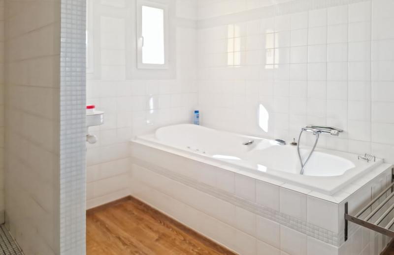 Villa - 172 m² - 5 pièces