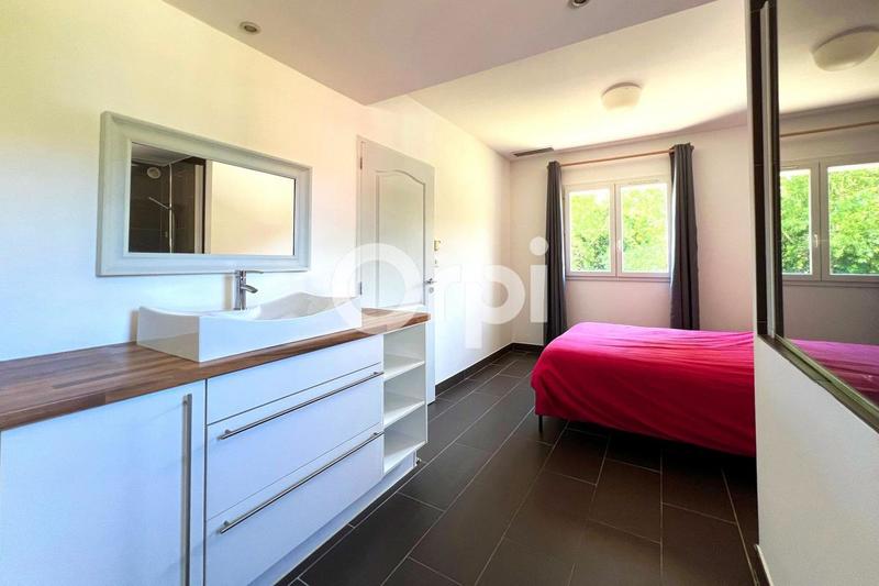 Villa - 140 m² - 5 pièces