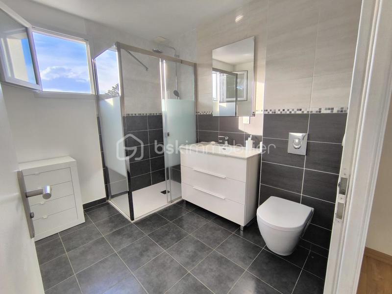 Maison - 92 m² - 4 pièces