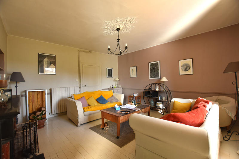 Corps de ferme - 357 m² - 14 pièces