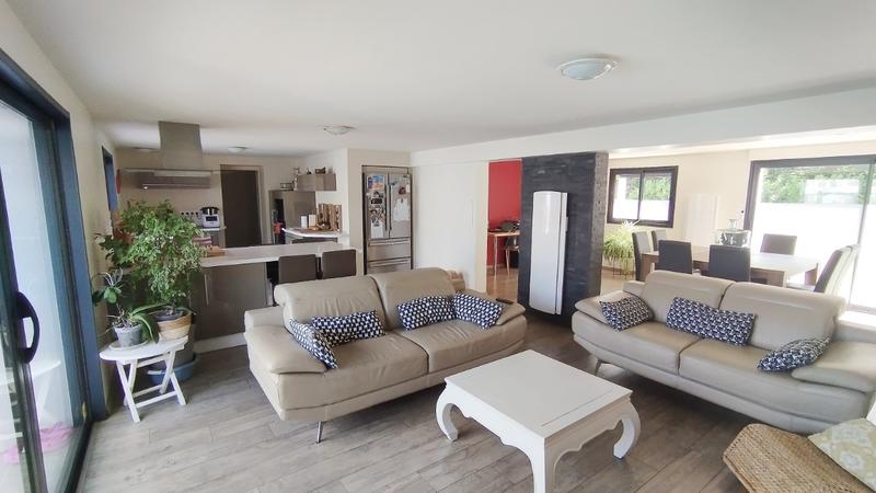 Maison - 147 m² - 6 pièces