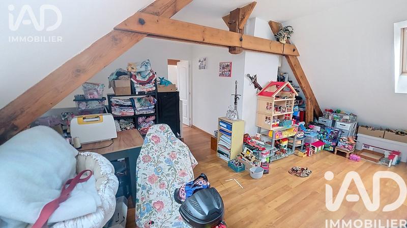 Maison - 95 m² - 5 pièces