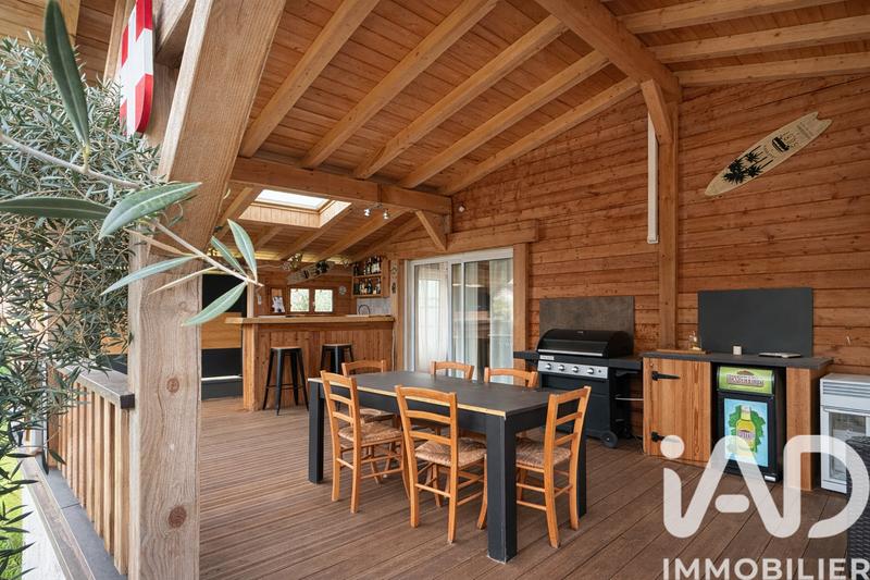 Maison - 140 m² - 5 pièces