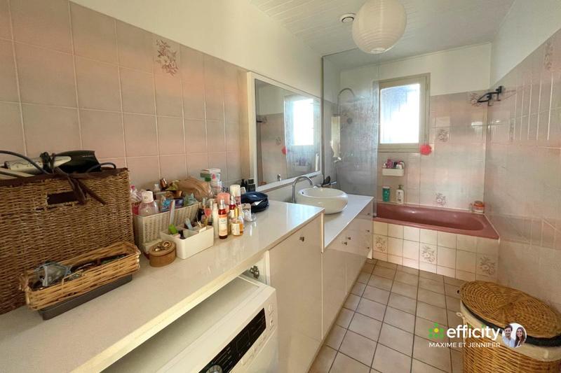 Maison - 105 m² - 4 pièces