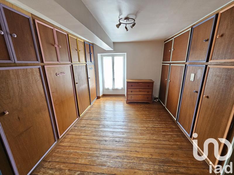 Maison - 180 m² - 8 pièces