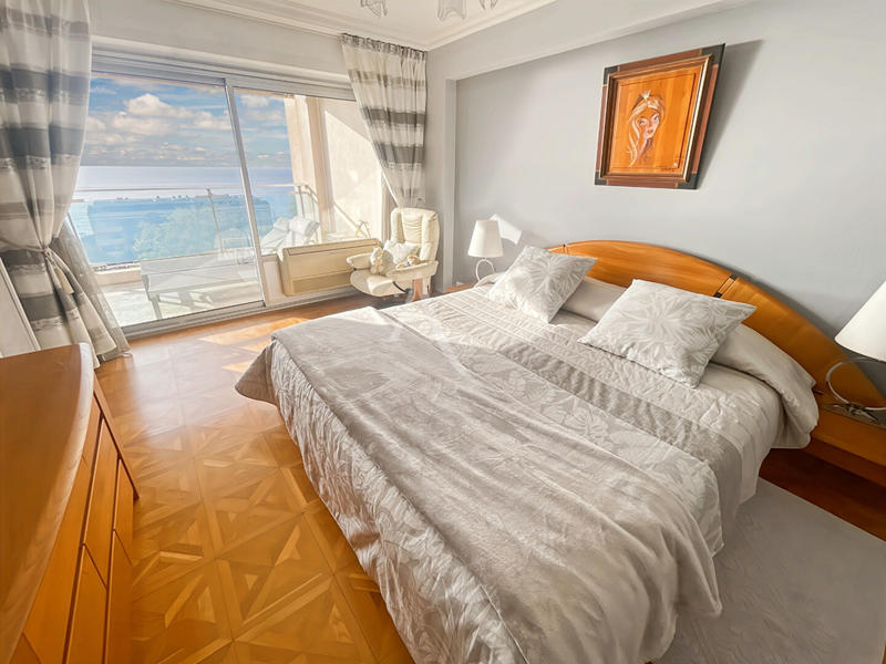 Appartement - 95 m² - 3 pièces