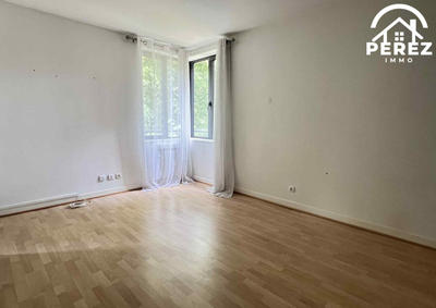 Appartement - 102 m² - 4 pièces