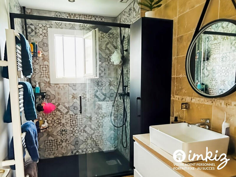 Maison - 90 m² - 4 pièces