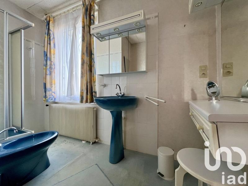 Maison - 224 m² - 10 pièces