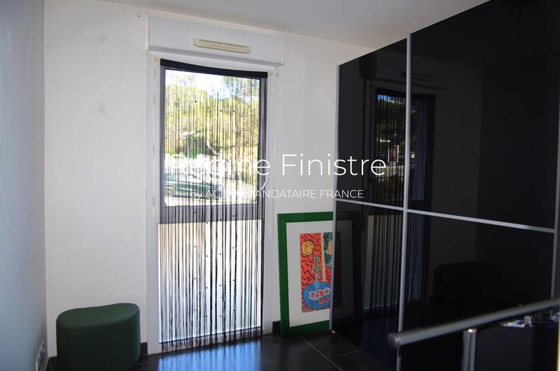 Appartement - 95 m² - 5 pièces