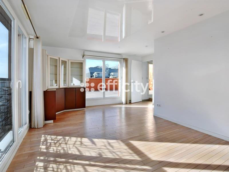 Appartement - 110 m² - 4 pièces